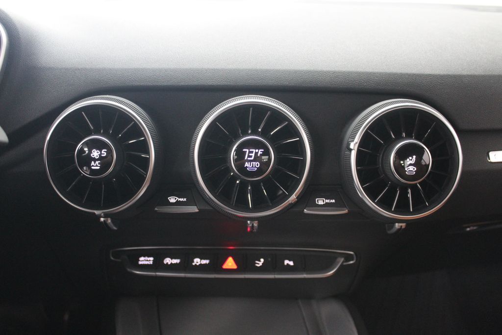 Thumbnail: 2022 Audi TT - 17