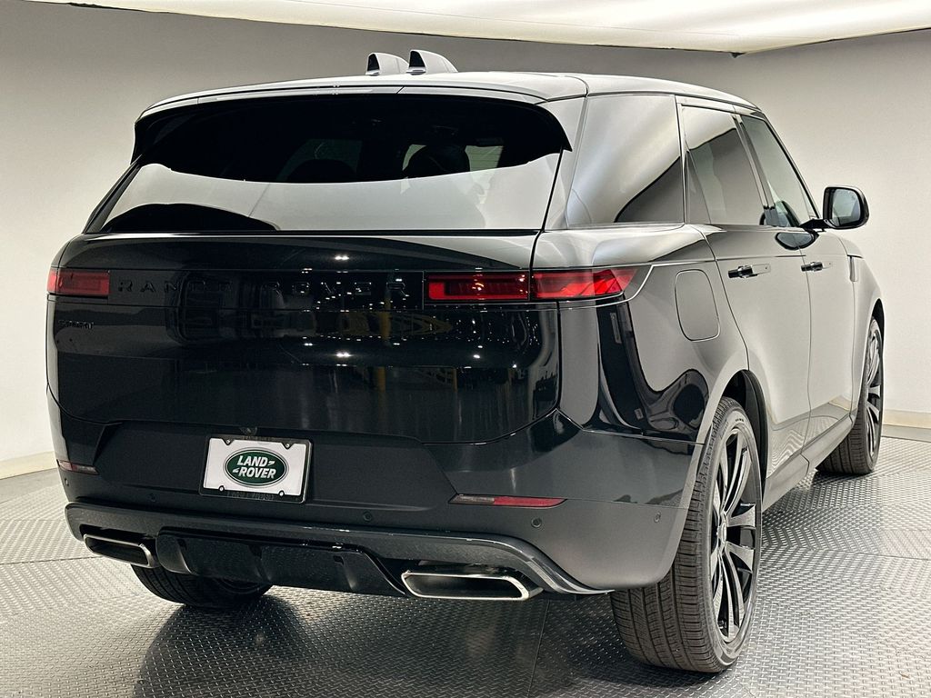 2025 Land Rover Range Rover Sport SE 3