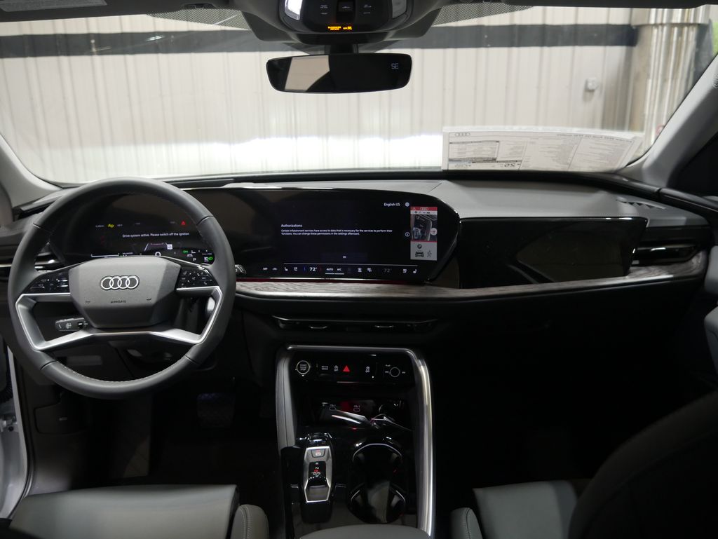 Thumbnail: 2025 Audi Q5 - 25