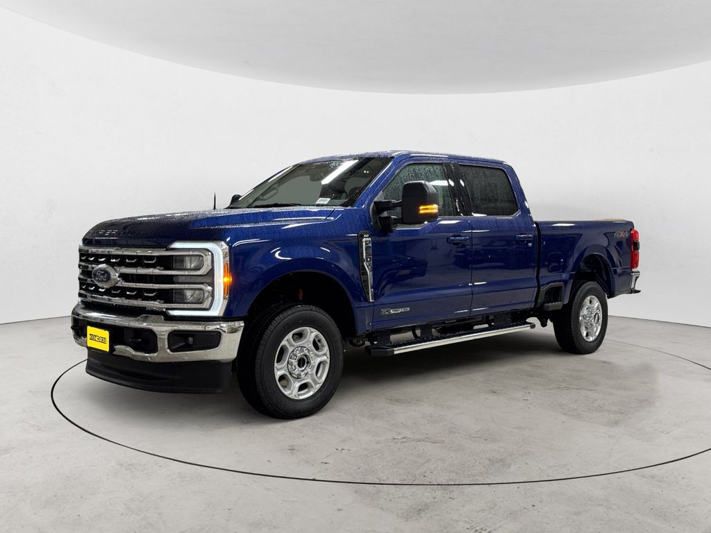 New 2026 Ford F-250SD XLT 4WD 4D Crew Cab