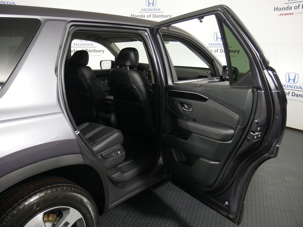 2025 Honda Pilot EX-L 9