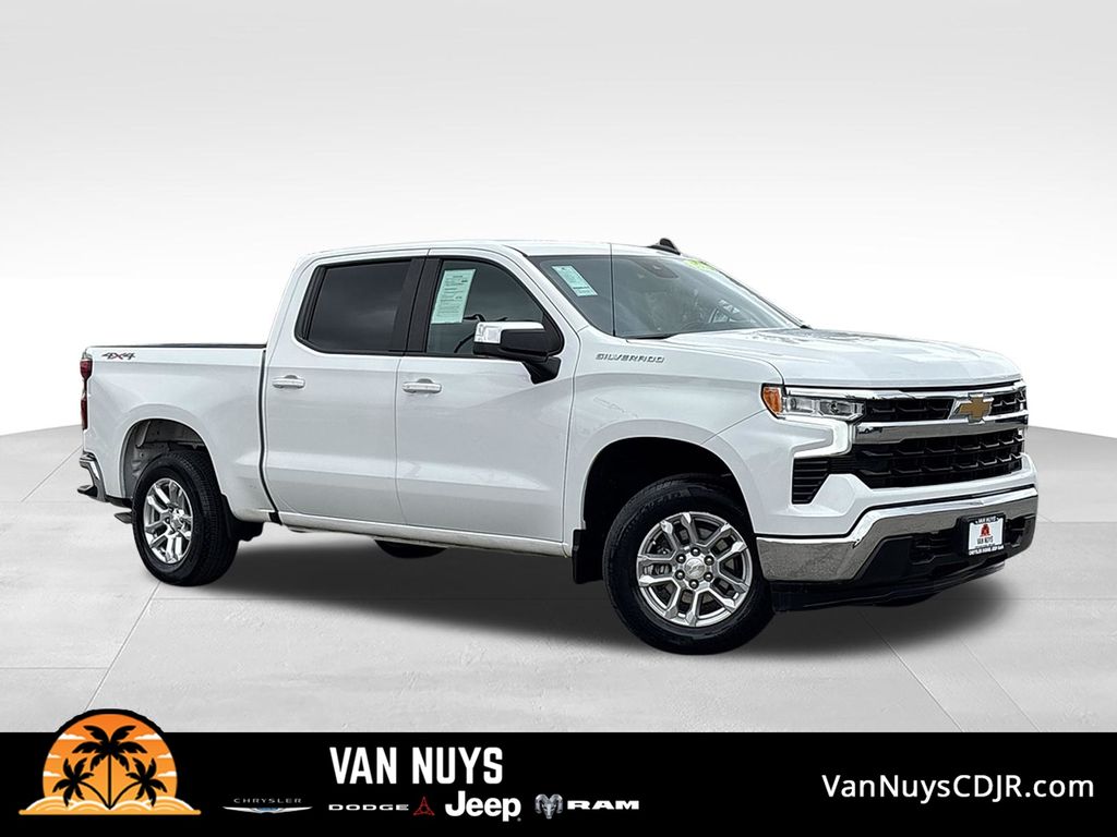 Summit White 2023 Chevrolet Silverado 1500 Pickup Truck Four-Wheel Drive 8-Speed Automatic