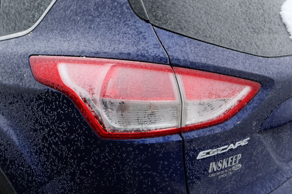 Thumbnail: 2013 Ford Escape - 10