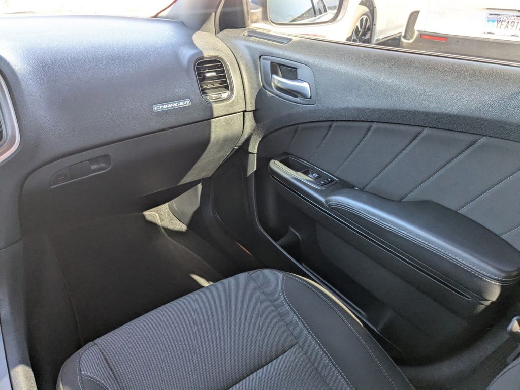 2021 Dodge Charger SXT RWD