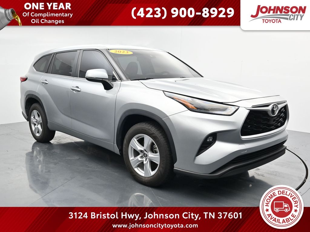 2023 Toyota Highlander LE FWD