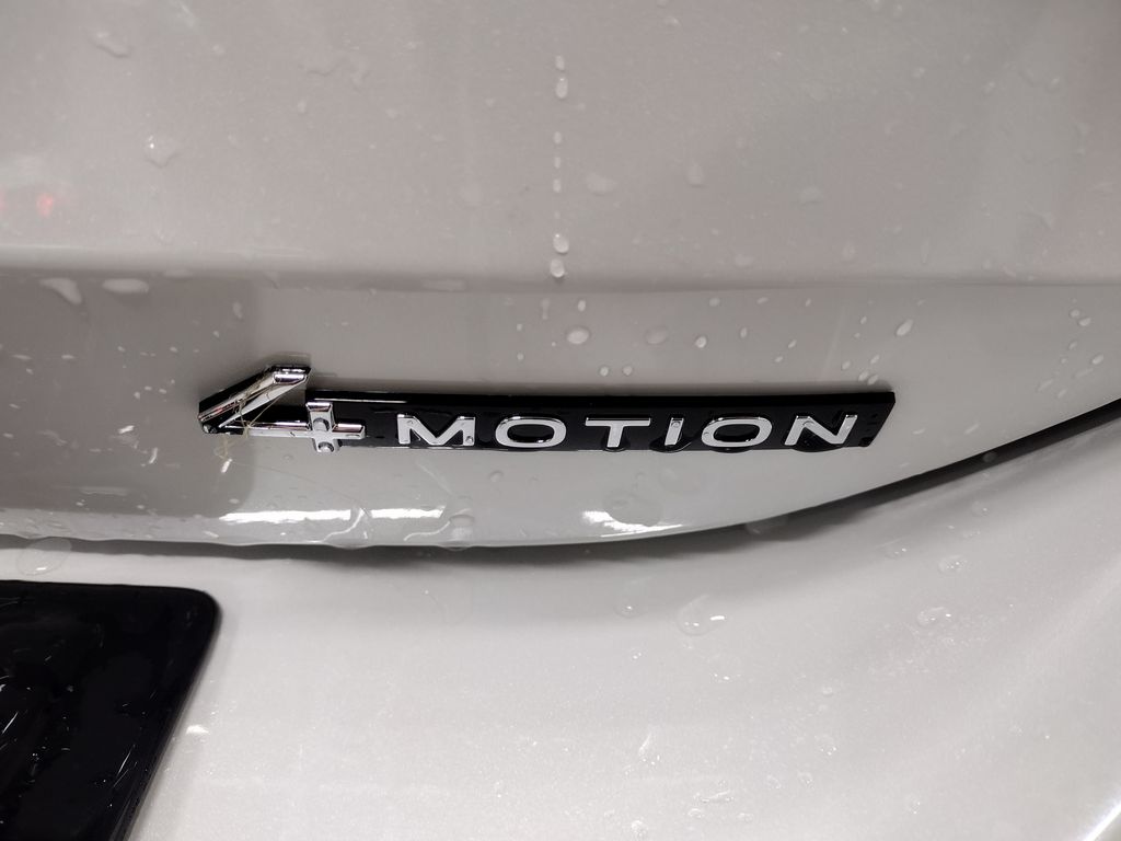 2026 Volkswagen Tiguan 2.0T SEL R-Line Turbo