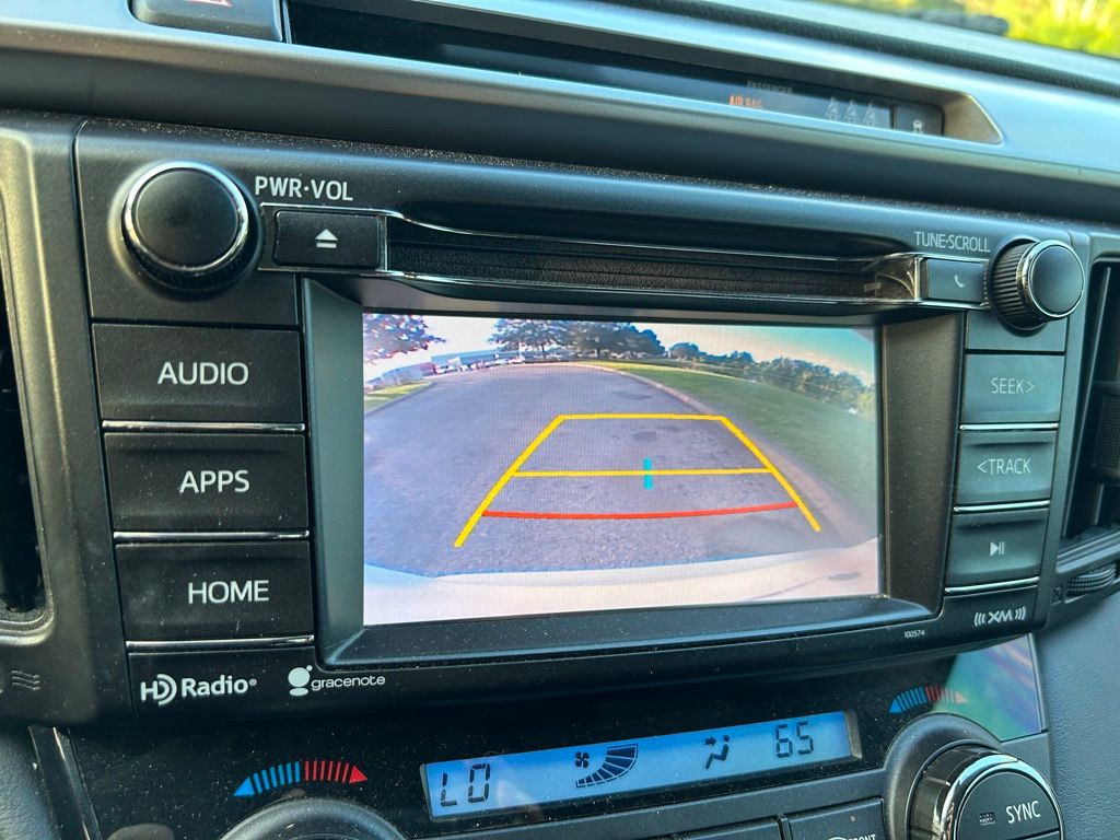 Thumbnail: 2018 Toyota RAV4 - 24