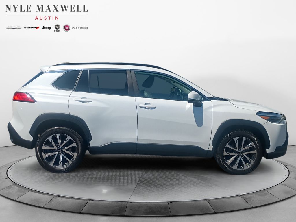 Used Car 2022 Toyota Corolla Cross  Xle For Sale Under $25,000 In Austin, Texas