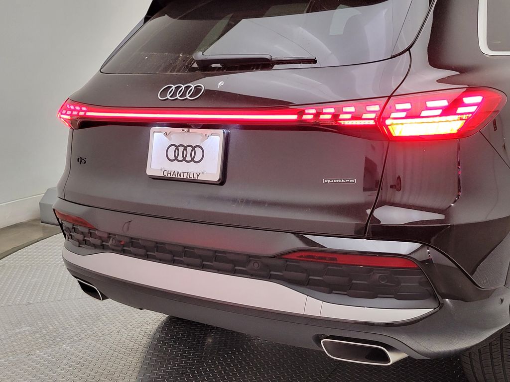 Thumbnail: 2025 Audi Q5 - 7