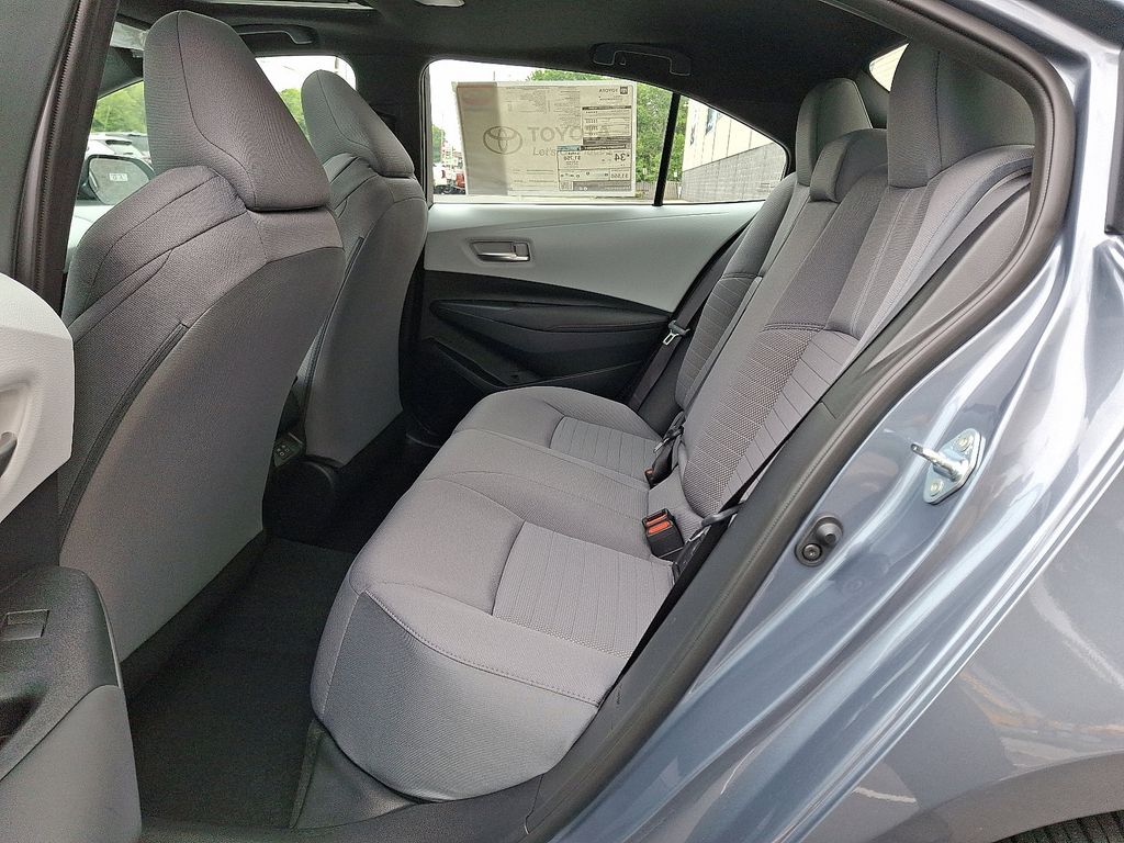 2025 Toyota Corolla SE 6