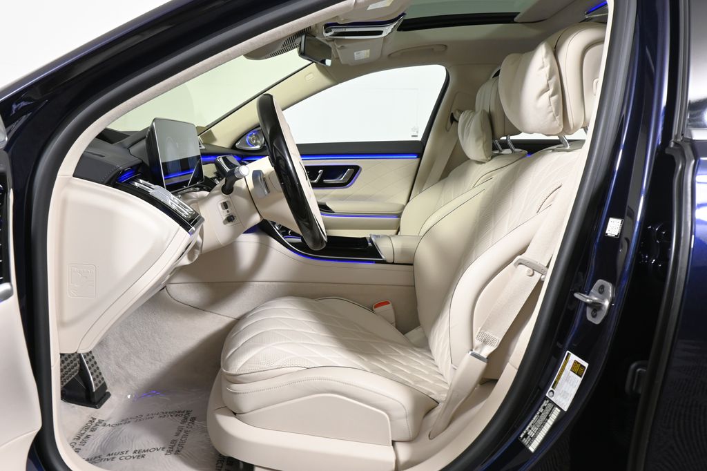 Thumbnail: 2025 Mercedes-Benz S-Class - 3