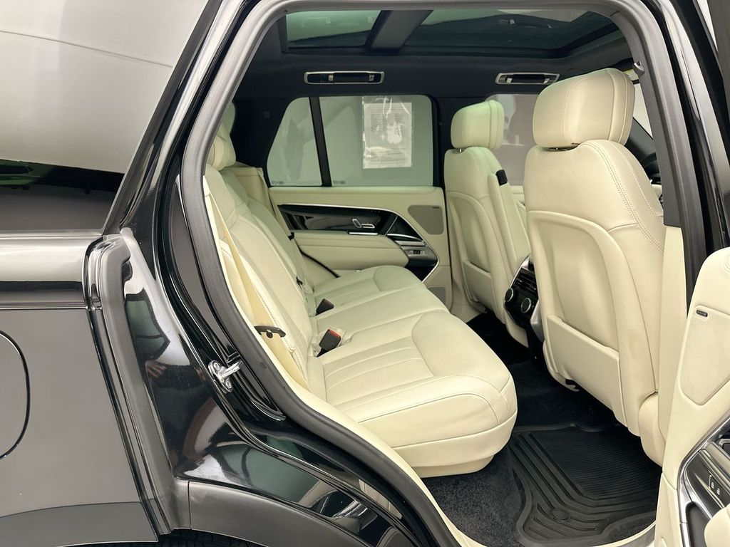 Thumbnail: 2024 Land Rover Range Rover - 15