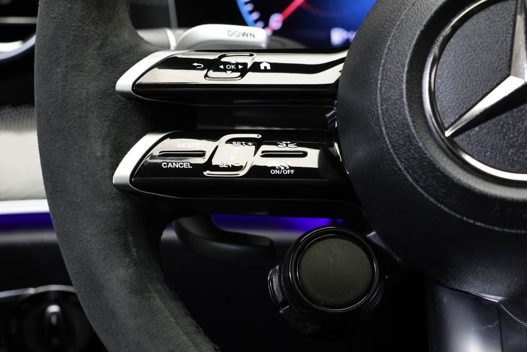 Thumbnail: 2023 Mercedes-Benz E-Class - 22