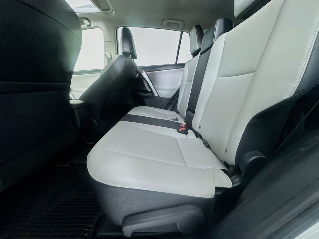 Used Car 2018 Toyota Rav4  For Sale Under $25,000 In Austin, Texas