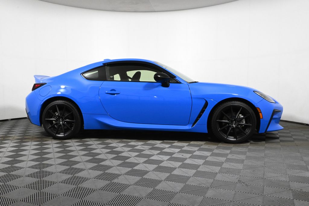 Thumbnail: 2023 Toyota GR86 - 8