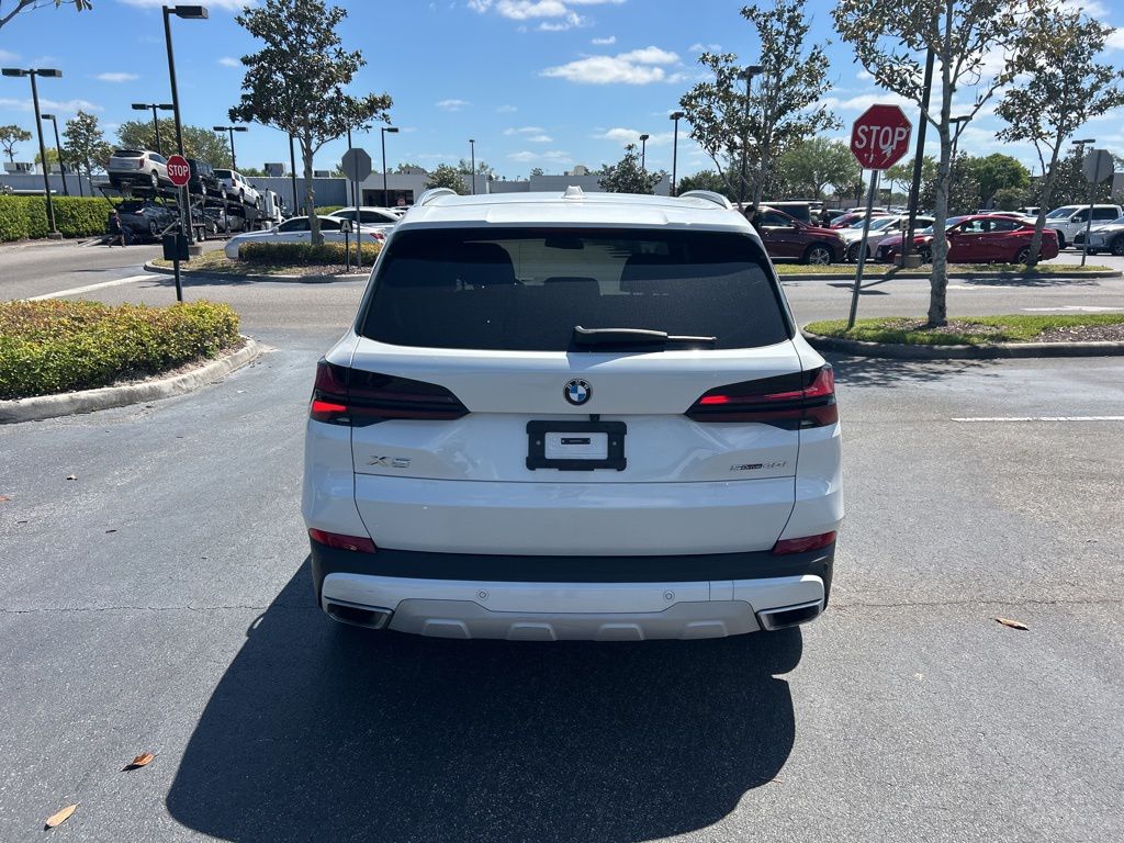 Thumbnail: 2026 BMW X5 - 4