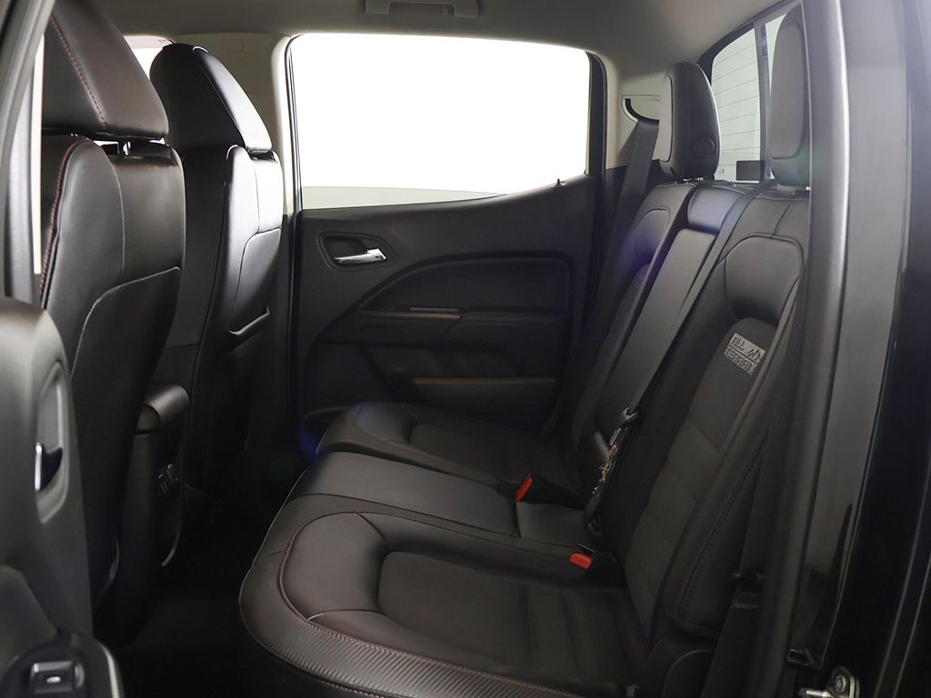 Used 2016 Black GMC SLE1 image 23