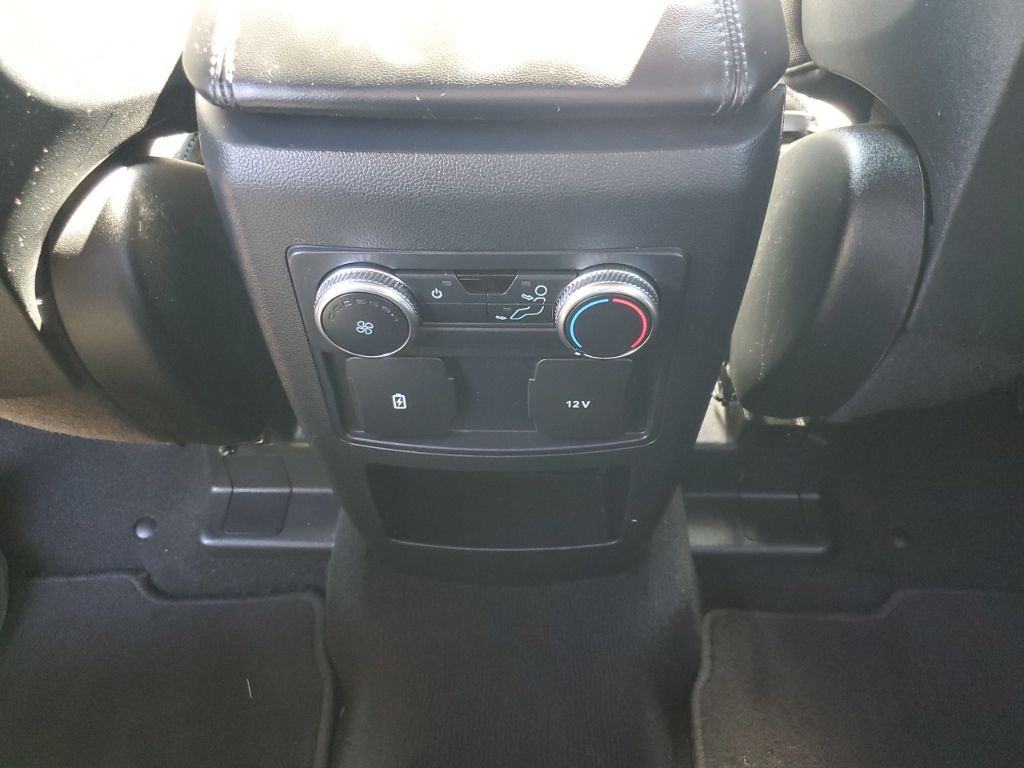 Used Car 2020 Ford Explorer  Xlt For Sale Under $25,000 In Austin, Texas
