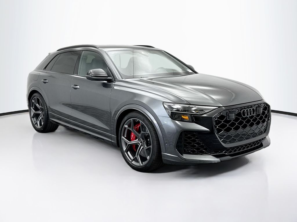 Thumbnail: 2026 Audi RS Q8 - 3
