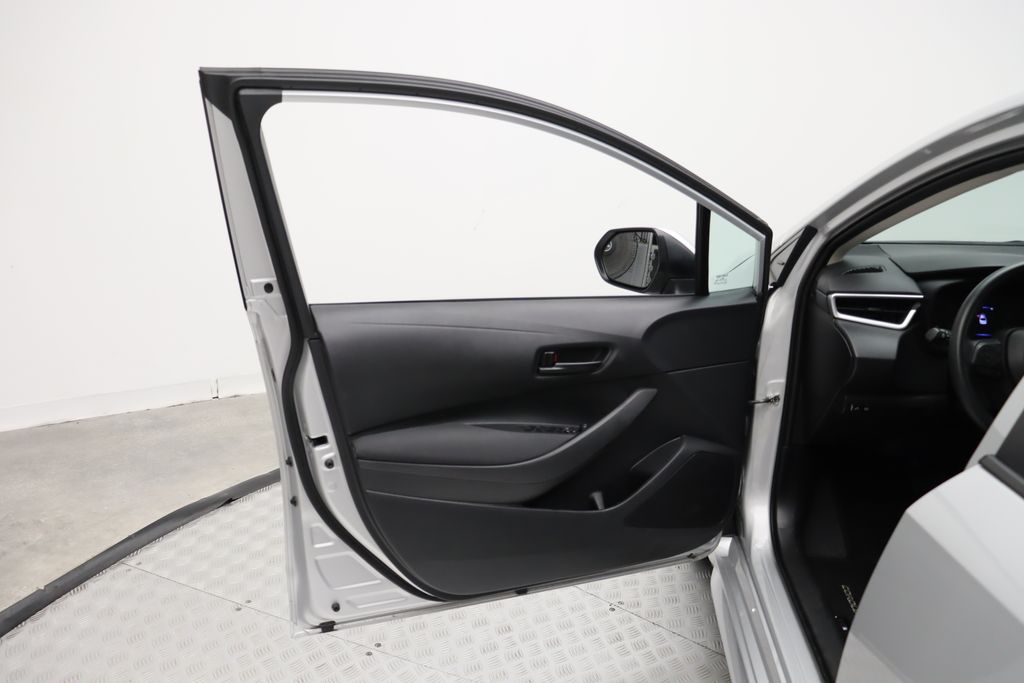 2024 Toyota Corolla LE 15