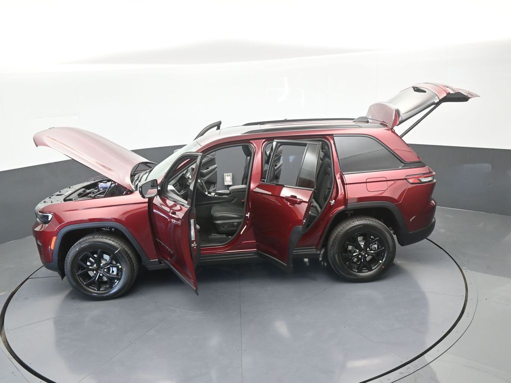 New 2025 Velvet Red Pearlcoat Jeep Laredo image 60