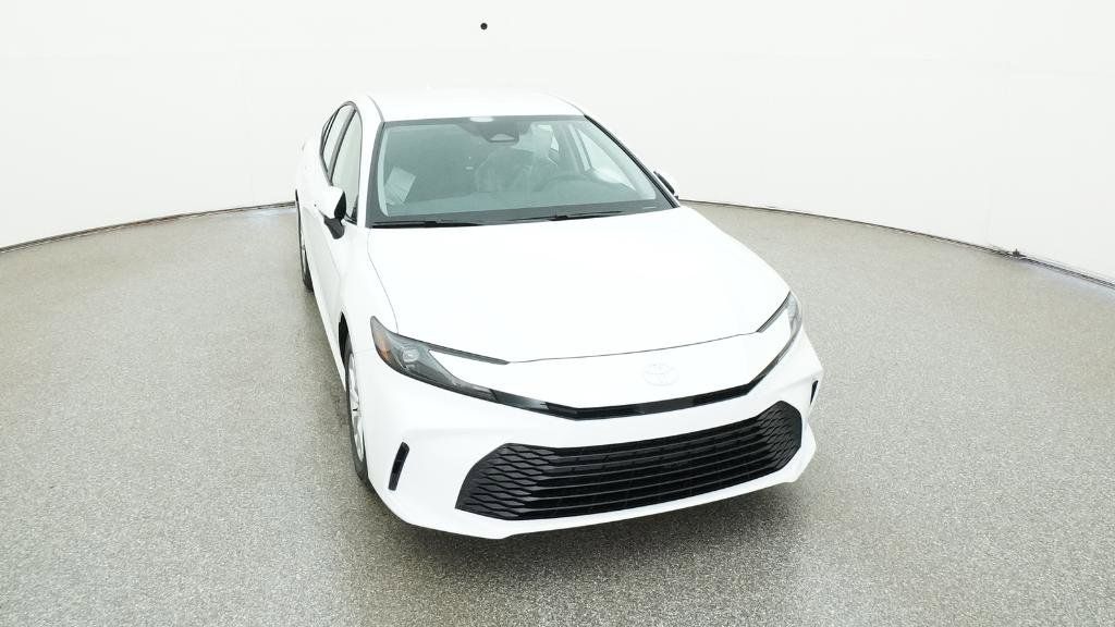 2025 Toyota Camry LE 29