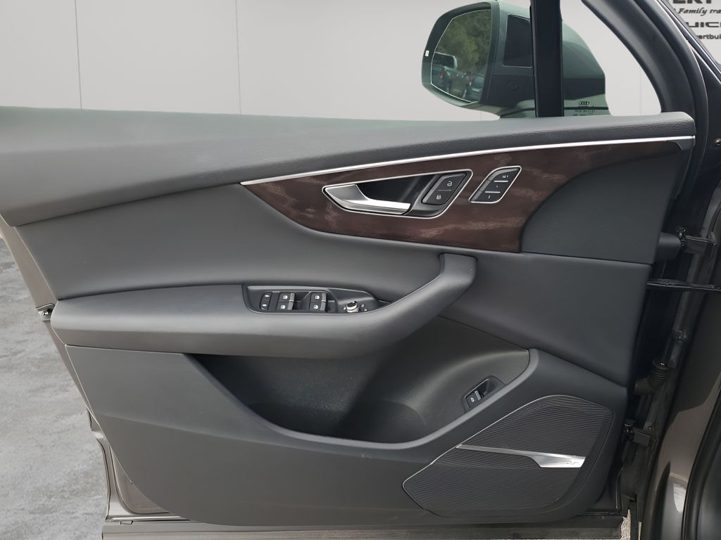 Used Car 2020 Audi Q7  55 Prestige For Sale Under $30,000 In Austin, Texas