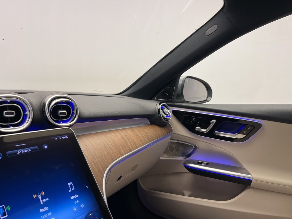 Thumbnail: 2022 Mercedes-Benz C-Class - 19