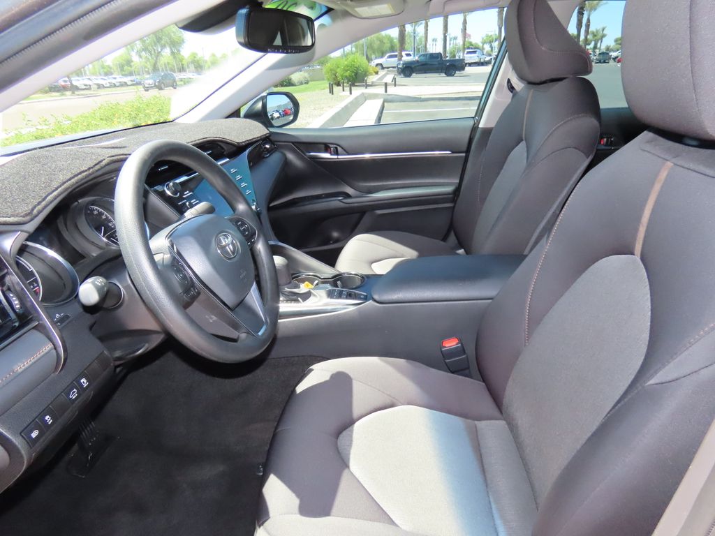 Thumbnail: 2020 Toyota Camry - 18