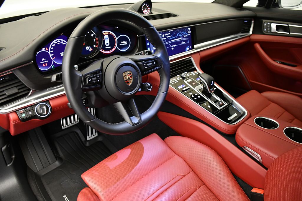 2023 Porsche Panamera GTS 4
