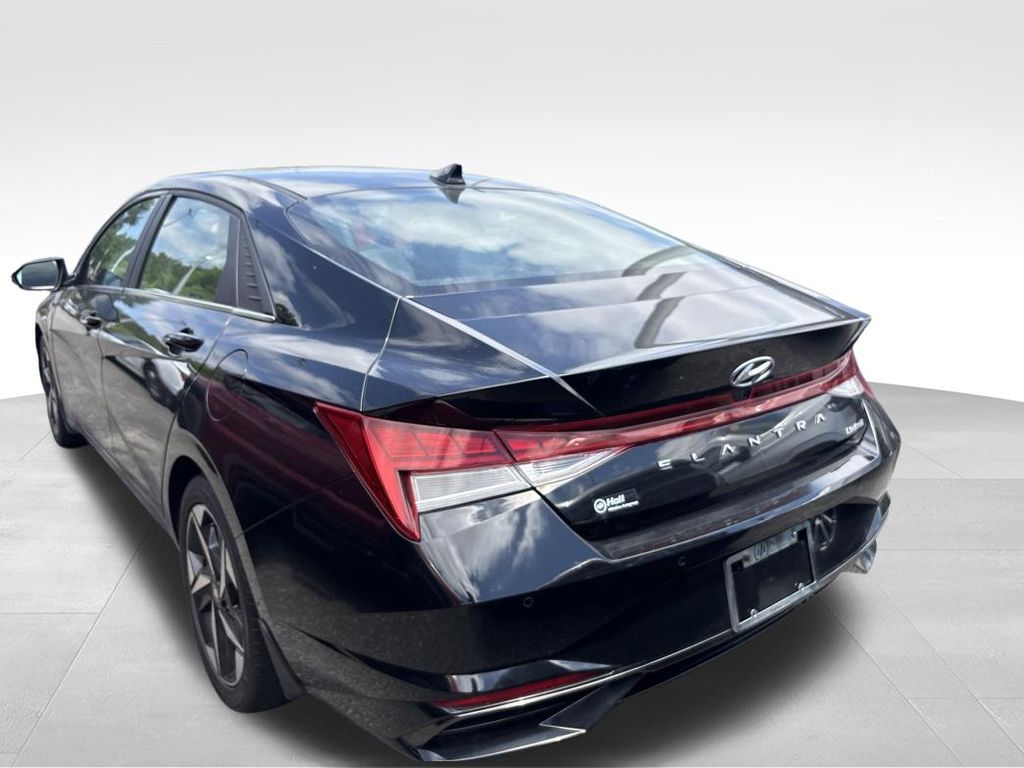 Used 2023 Black Hyundai Limited image 11
