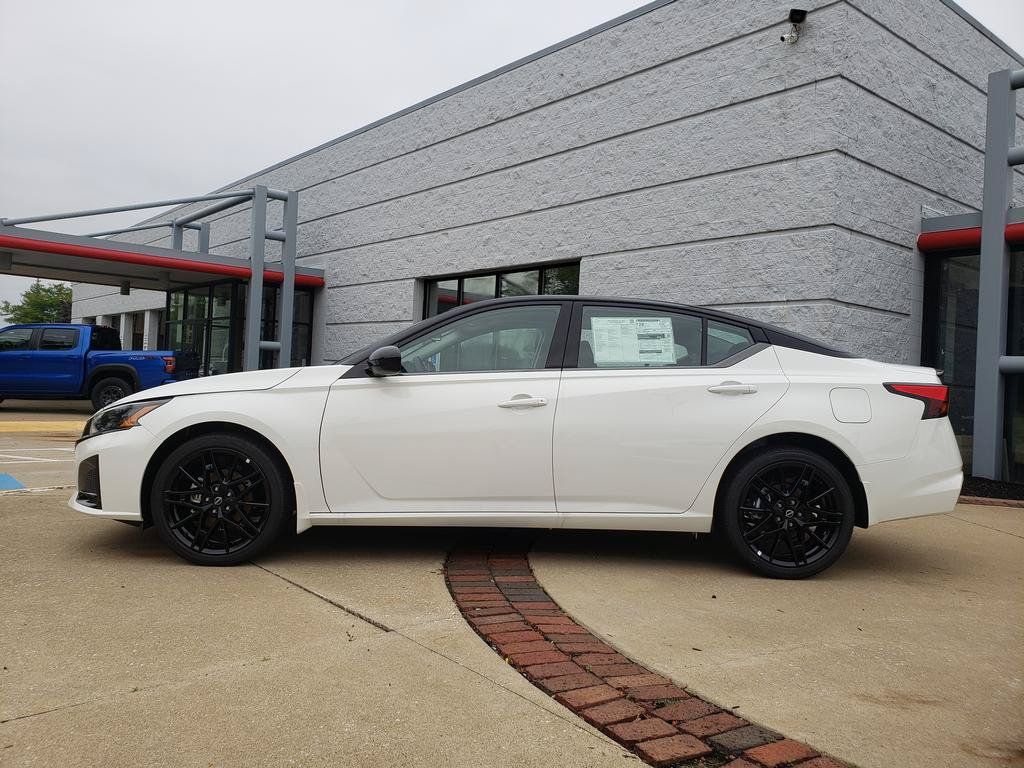 Photo 4 of 2026 Nissan Altima 2.5 SR