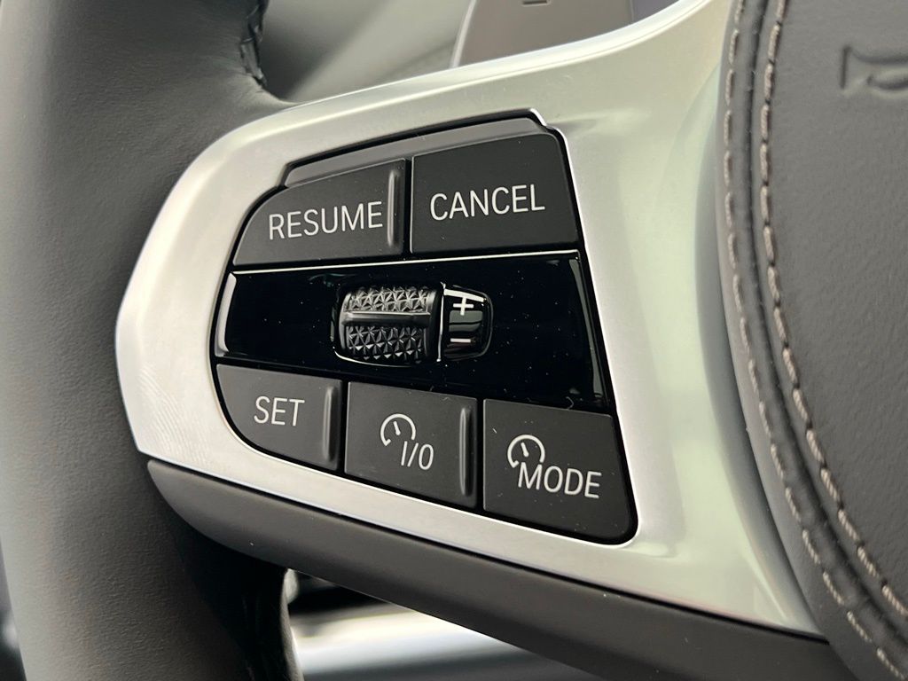 Thumbnail: 2026 BMW X5 - 19