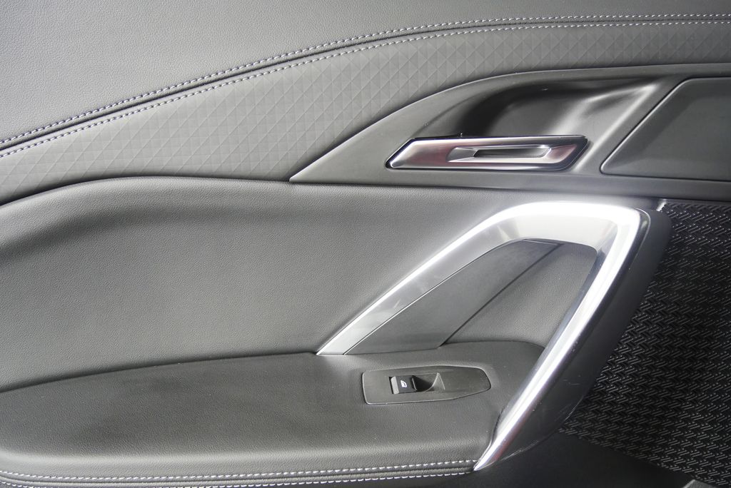 Thumbnail: 2024 BMW X2 - 14