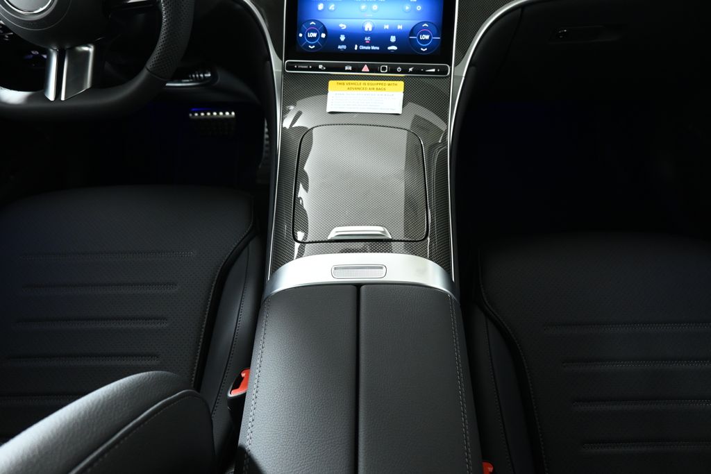 Thumbnail: 2026 Mercedes-Benz GLC - 18