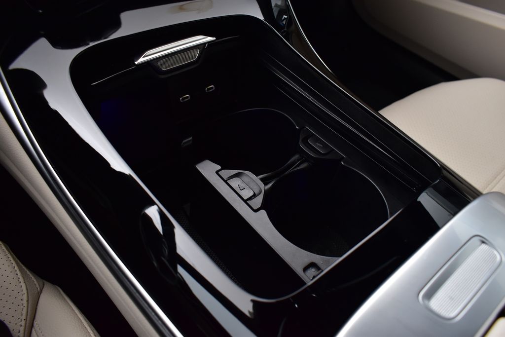 Thumbnail: 2025 Mercedes-Benz C-Class - 21