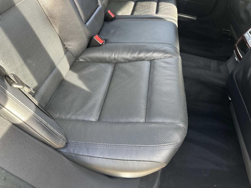 Thumbnail: 2011 Mercedes-Benz S-Class - 26