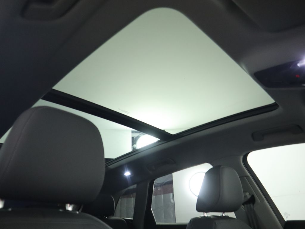 Thumbnail: 2025 Audi Q5 - 20