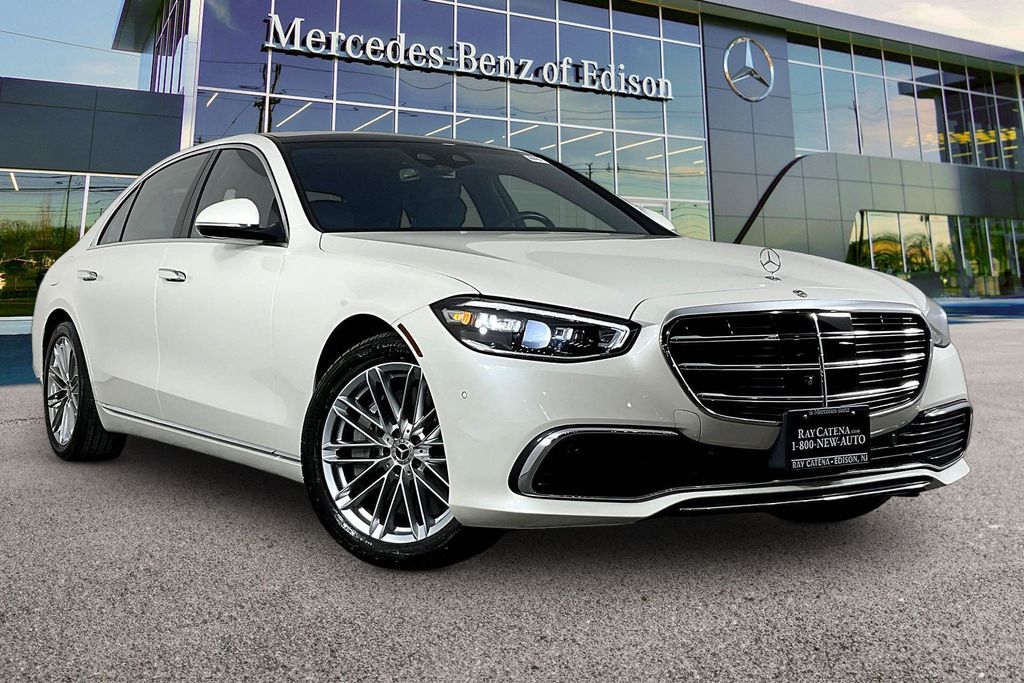 MANUFAKTUR Diamond White 2023 Mercedes-Benz S-Class S 580 4MATIC AWD Sedan All-Wheel Drive 9-Speed Automatic