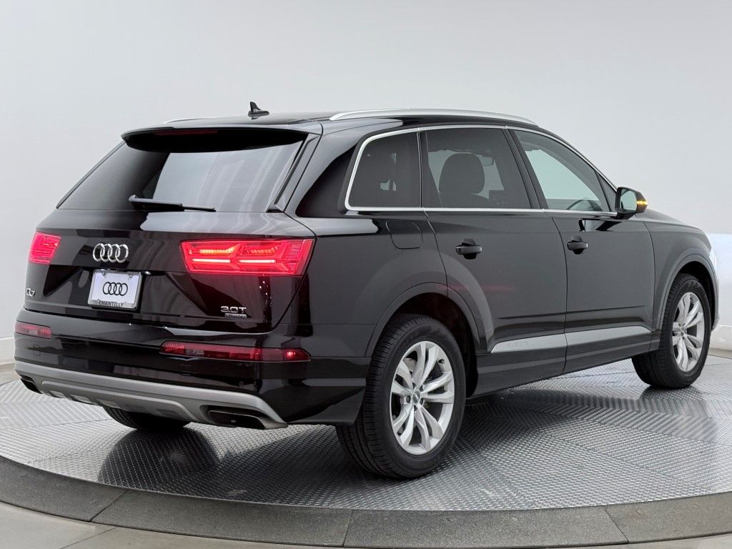 Thumbnail: 2017 Audi Q7 - 11