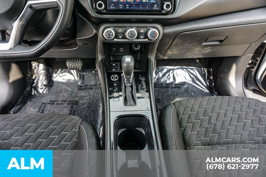 Used 2023 Gray Nissan SV image 39