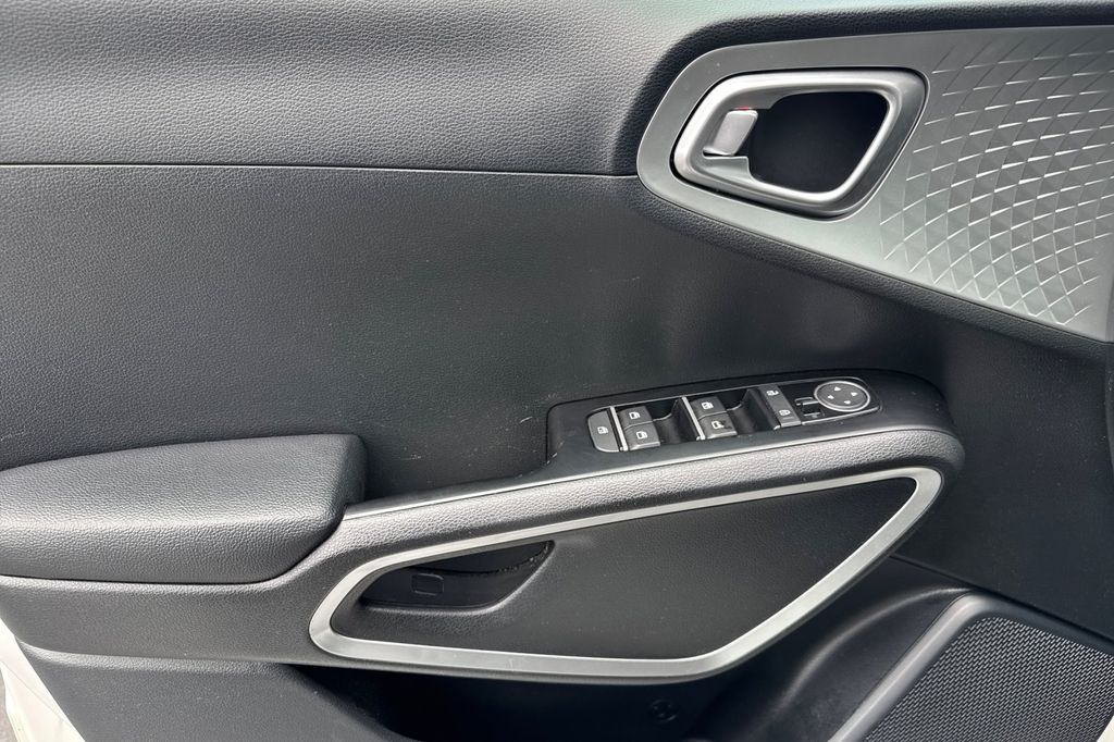 used 2025 Kia Soul car, priced at $18,972