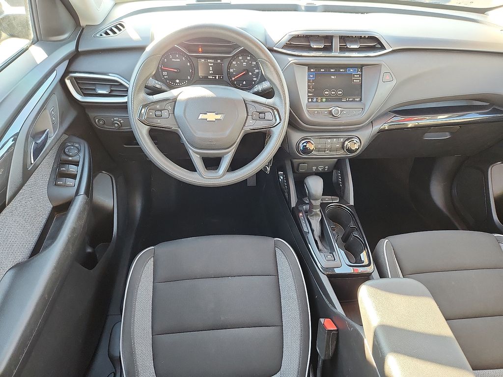 Thumbnail: 2021 Chevrolet TrailBlazer - 11