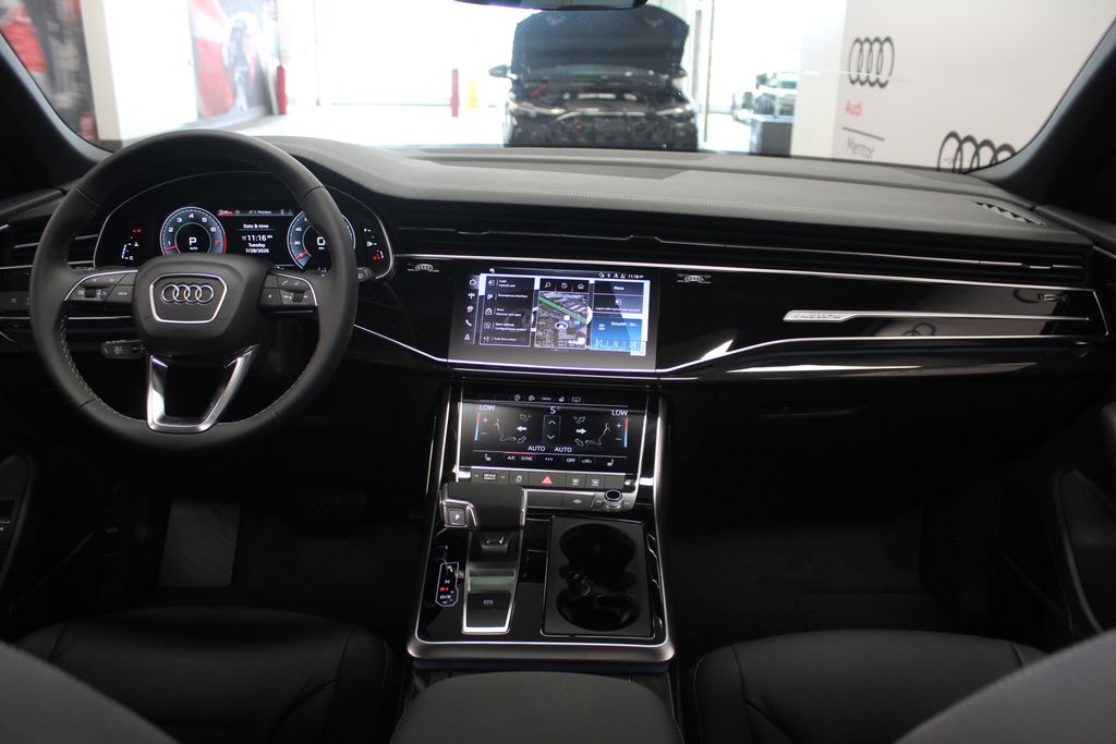 Thumbnail: 2026 Audi Q8 - 10