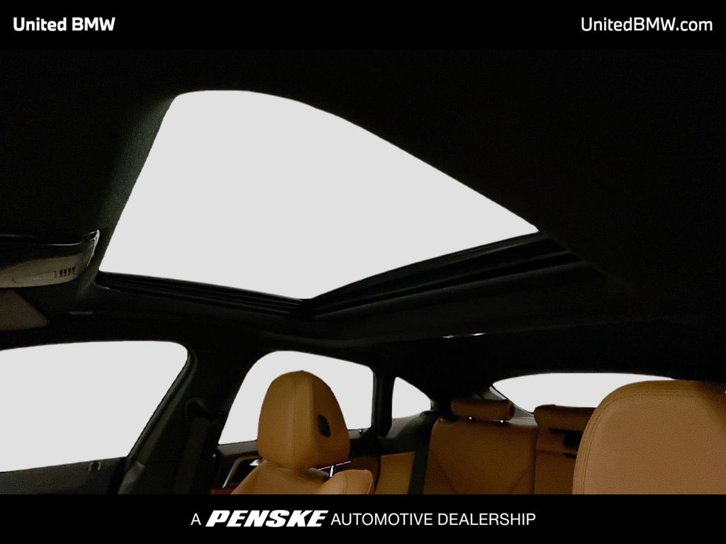 Thumbnail: 2023 BMW i4 - 14