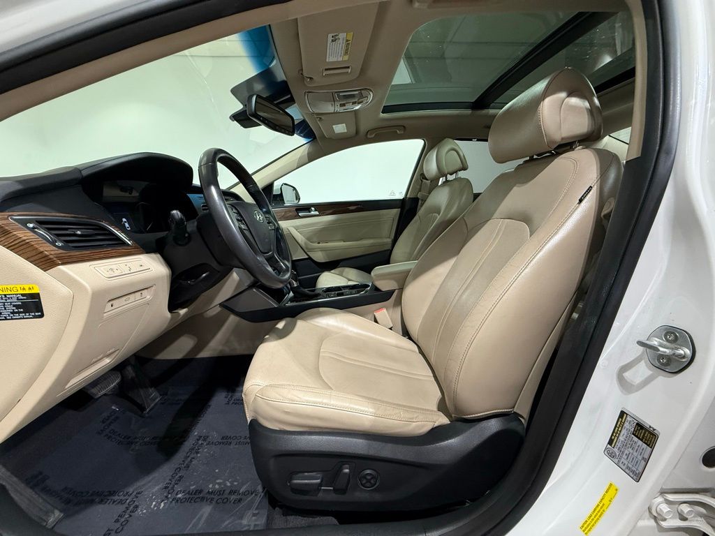 Thumbnail: 2017 Hyundai Sonata - 12