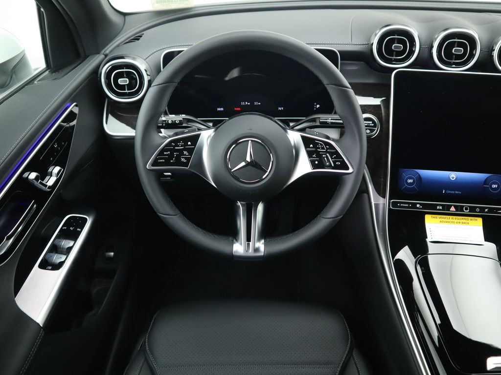 Thumbnail: 2025 Mercedes-Benz GLC - 10