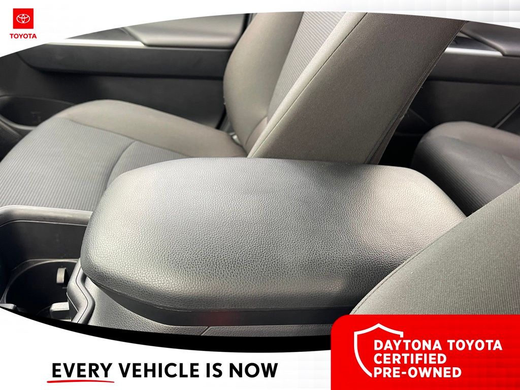 Used 2025 Toyota RAV4 SUV