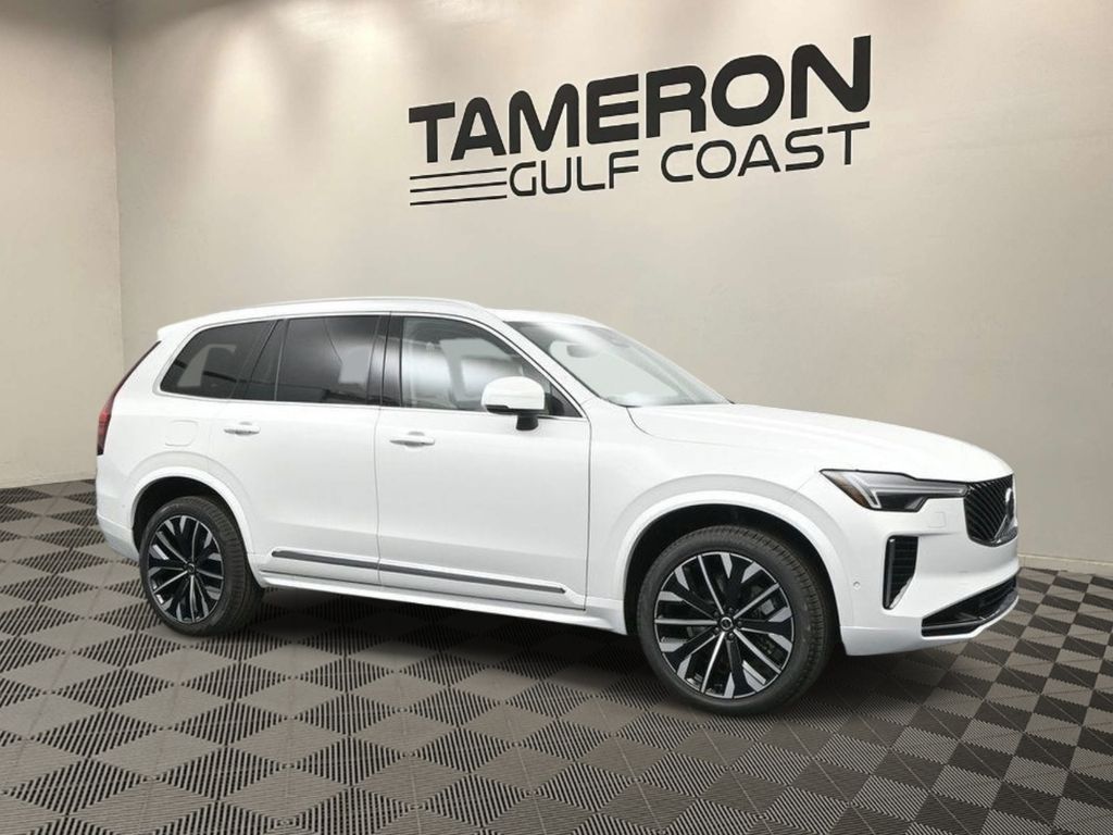 Crystal White Pearl 2026 Volvo XC90 B6 Ultra 7-Passenger AWD SUV / Crossover All-Wheel Drive Automatic