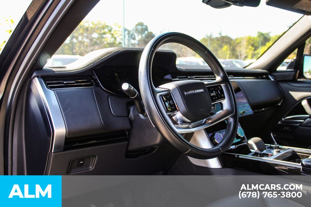 Used 2023 Black Land Rover SE image 27